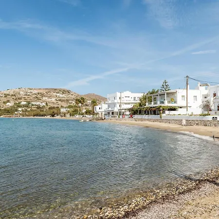 Livadia B * Parikia (Paros)