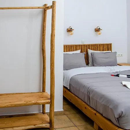 Livadia B Aparthotel *